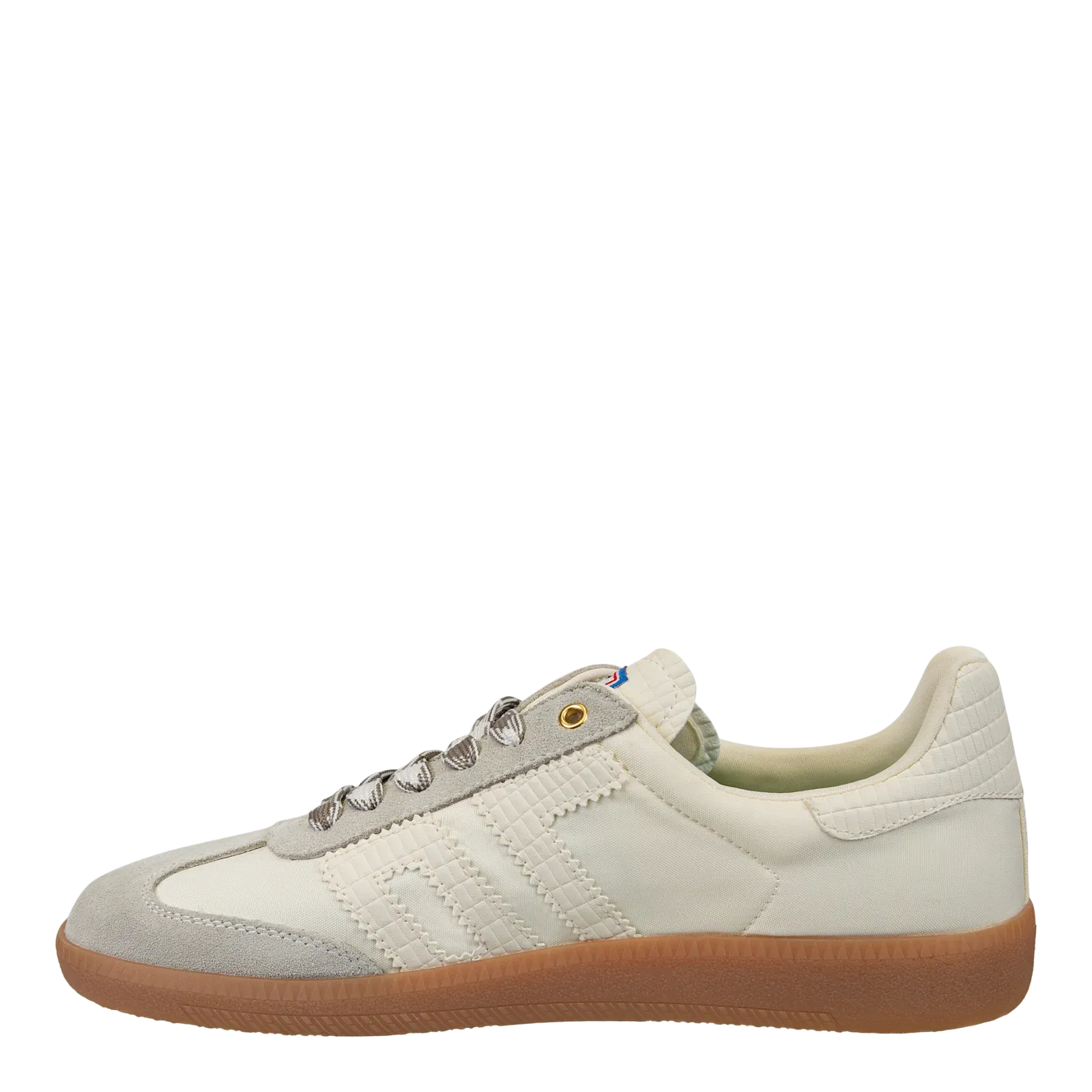 Certainly! Heres a potential optimized title for your e-commerce product:

Stylish Back 70 Ghost Sneakers with Enhanced Comfort and Modern Design

This title includes modifiers that highlight key features like style, comfort, and design.